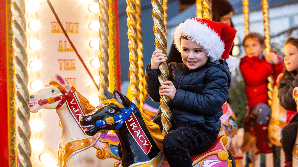https://www.airfield.ie/wp-content/uploads/2019/08/Vintage-Carousel-at-The-Christmas-Experience-Airfield-Estate.png