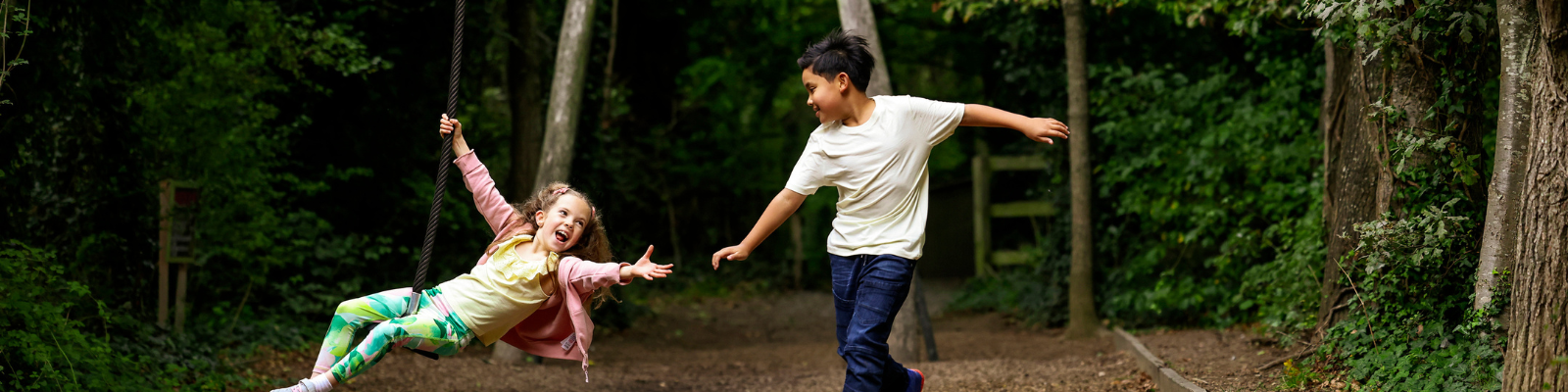 https://www.airfield.ie/wp-content/uploads/2022/12/Kids-playing-at-Airfield-Estate.png