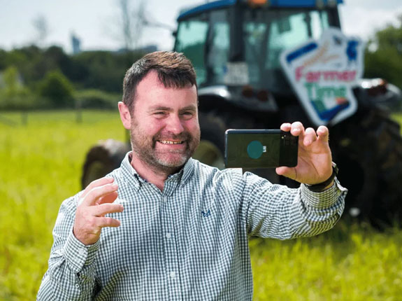 Farmer-Time-in-action-at-Airfield-Estate