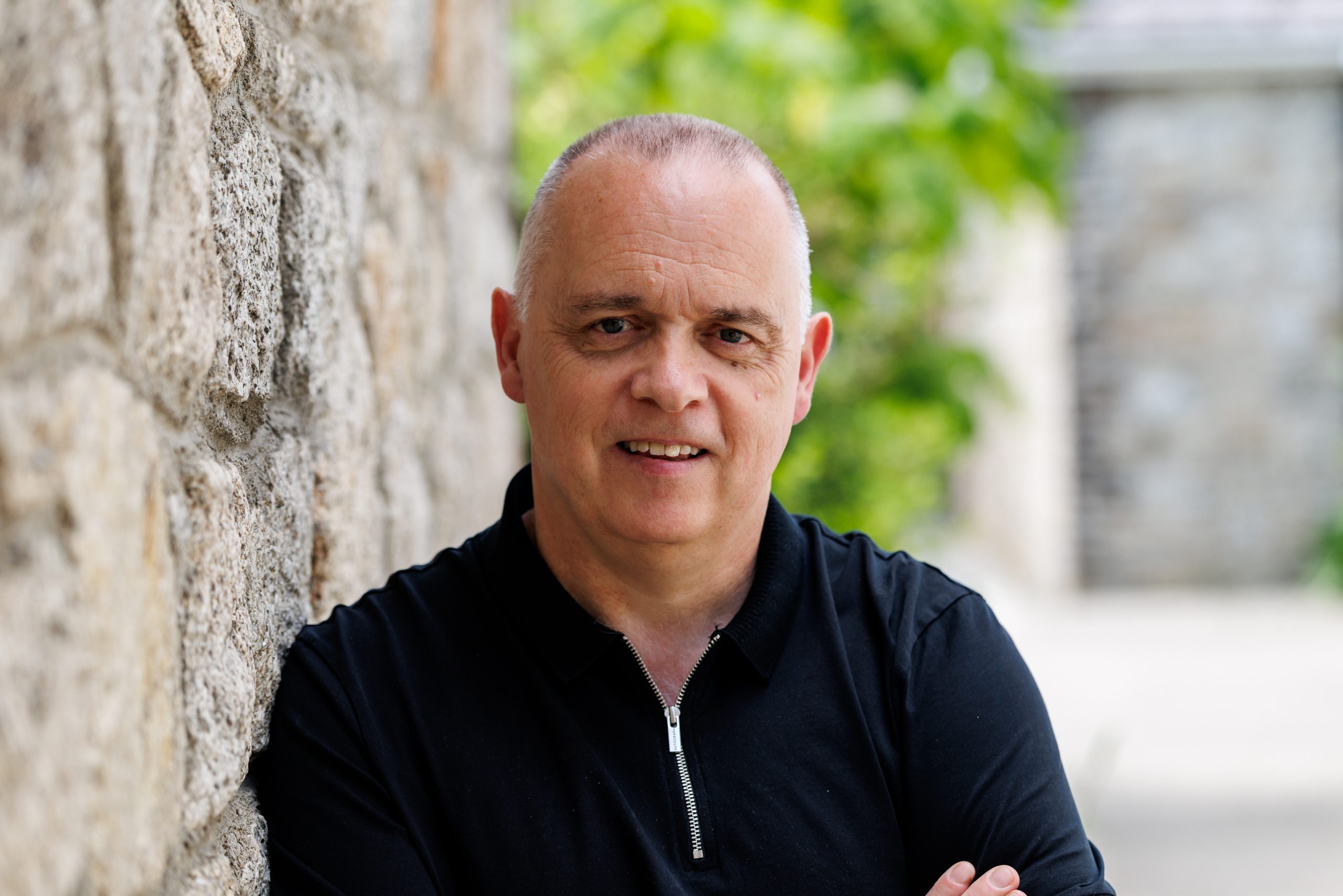 Des Mahon
